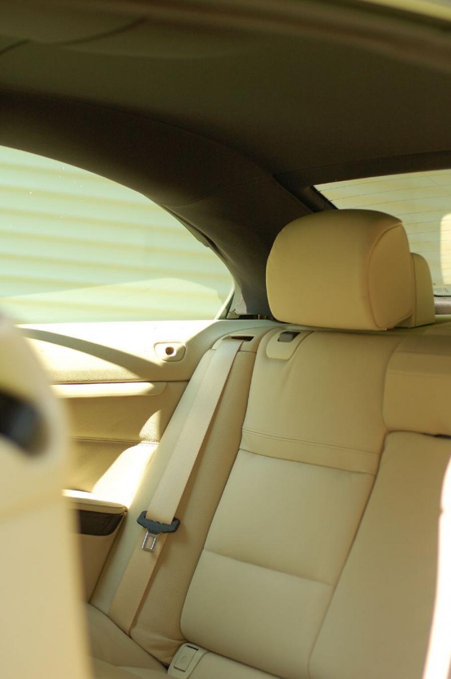  BMW 335i Convertible 2007 года  (фото 41 из 91)